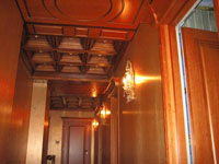 Панели буазери (boiserie), кессонный потолок