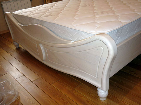 Кровать двуспальная из массива ясеня