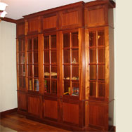 Шкаф для книг из массива сапели